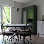 Apartment Charmete *