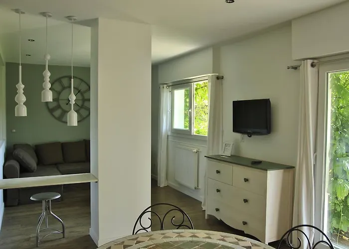 Charmete 엑스레뱅